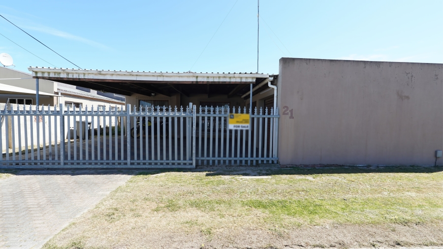 3 Bedroom Property for Sale in Peerless Park North Western Cape